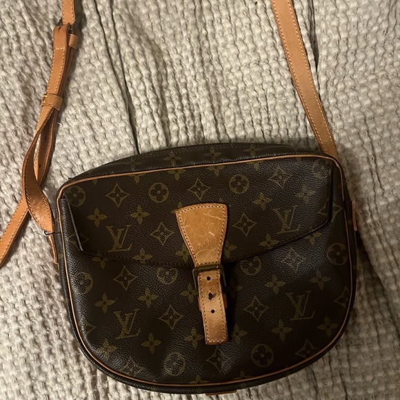 COPY - Louis Vuitton crossbody bag authentic - Picture 1 of 3